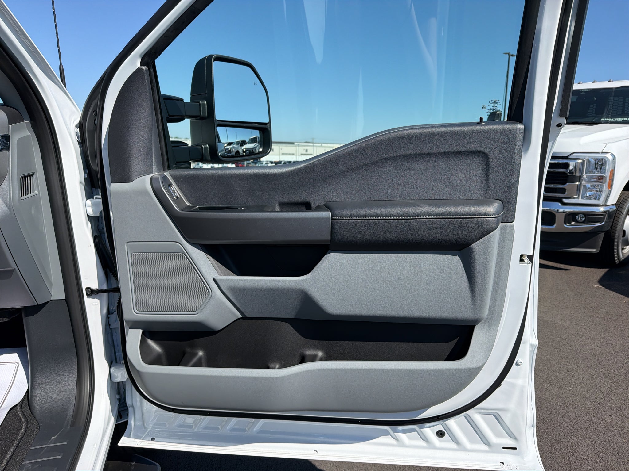 2027 Ford F-350 XL
