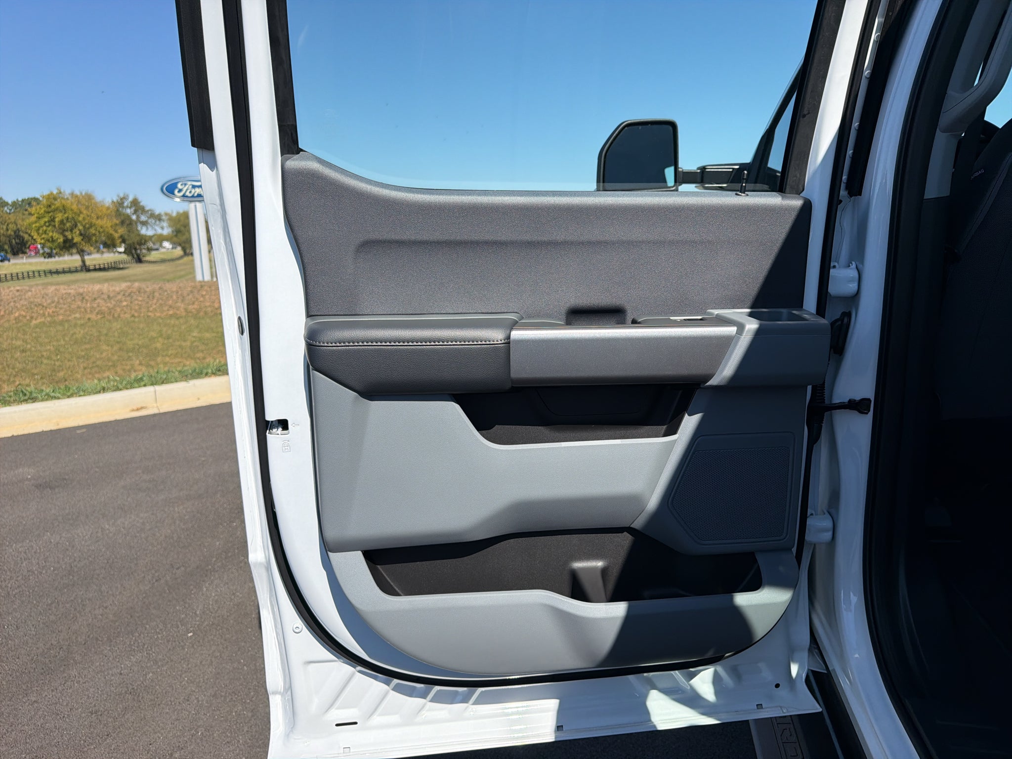 2027 Ford F-350 XL