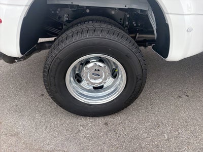 2027 Ford F-350 F-350® Lariat®
