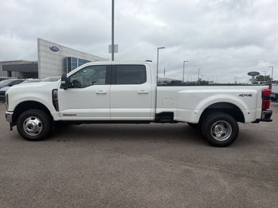 2027 Ford F-350 F-350® Lariat®