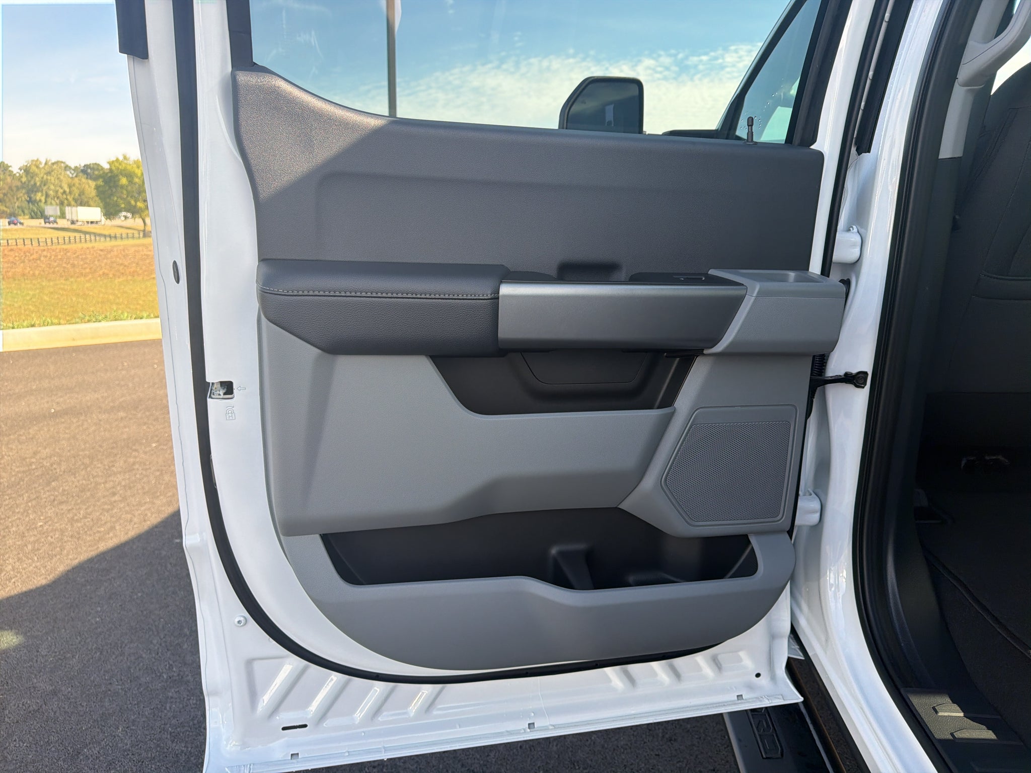2027 Ford F-350 XLT