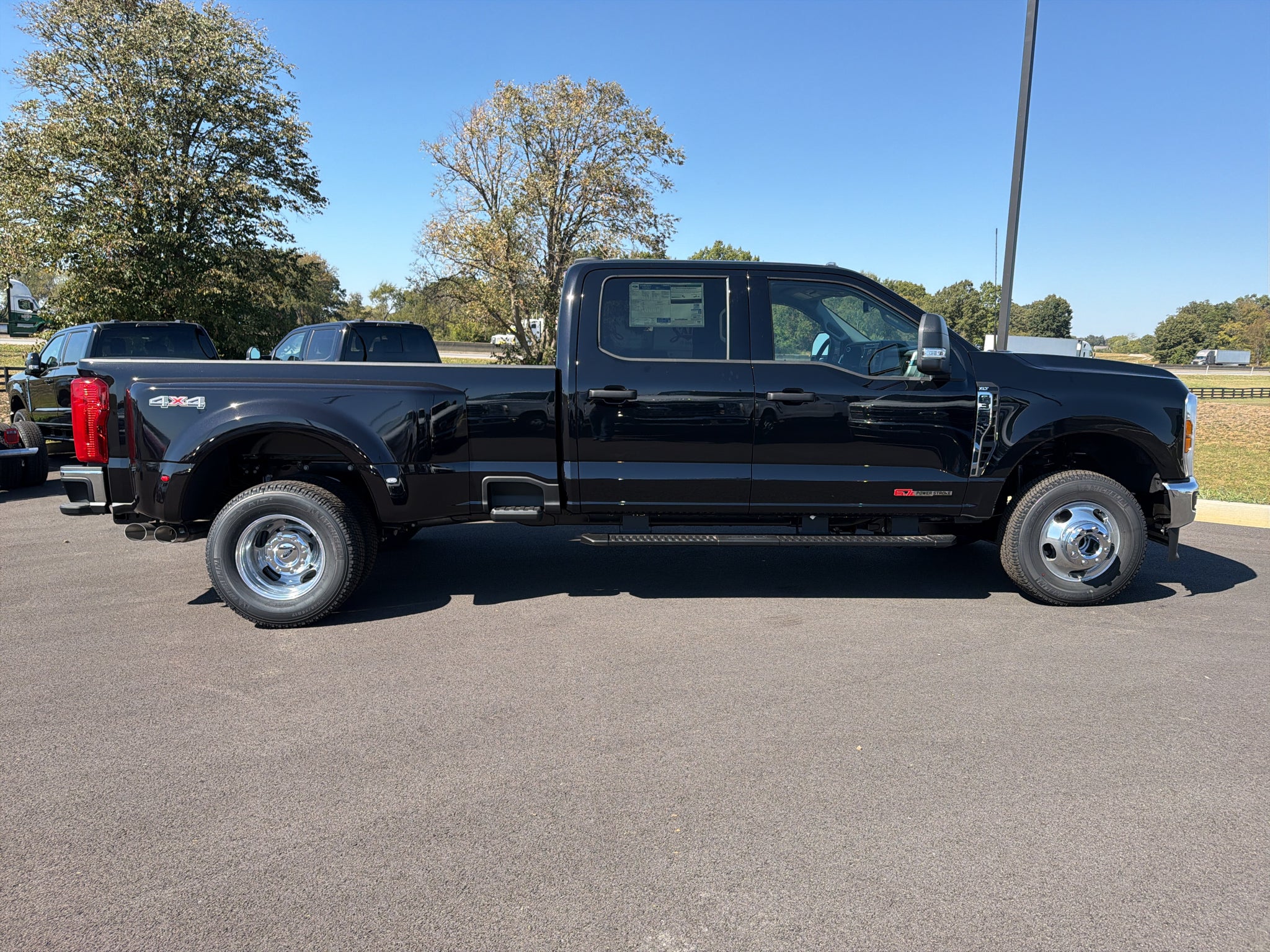 2027 Ford F-350 XLT