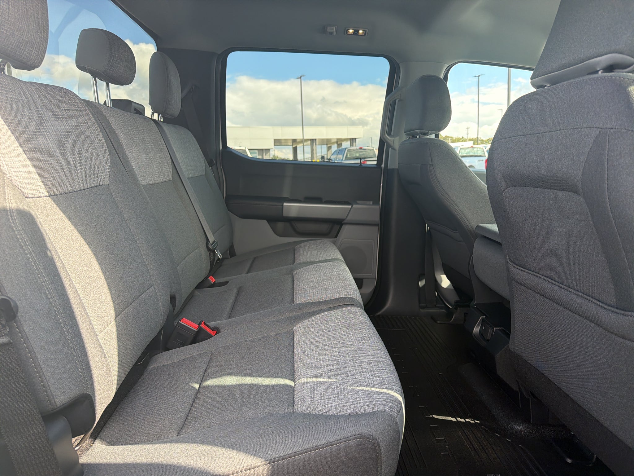 2027 Ford F-350 XLT