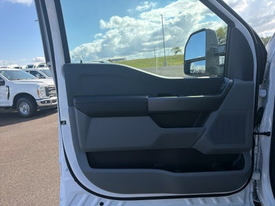 2027 Ford F-350 XLT