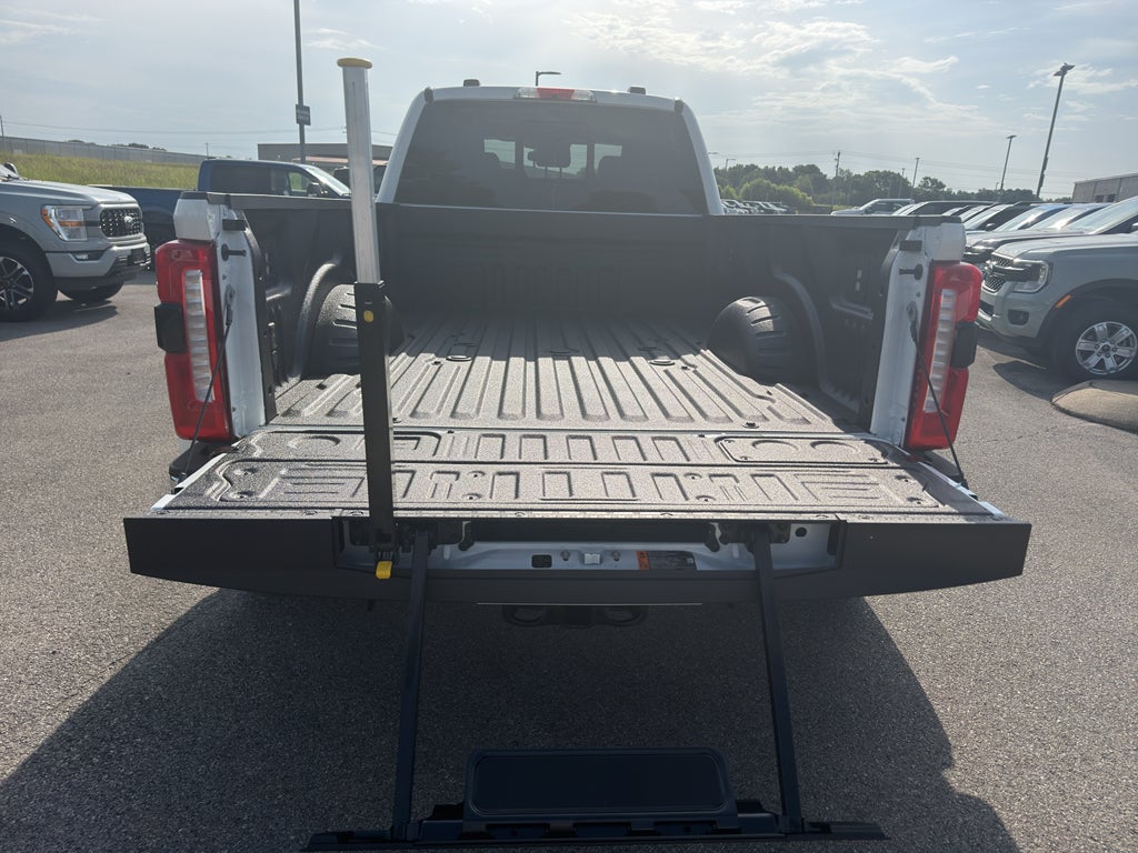 2026 Ford F-350 F-350® Lariat®