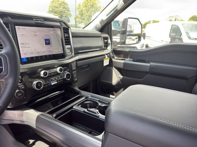 2026 Ford F-350 F-350® Lariat®