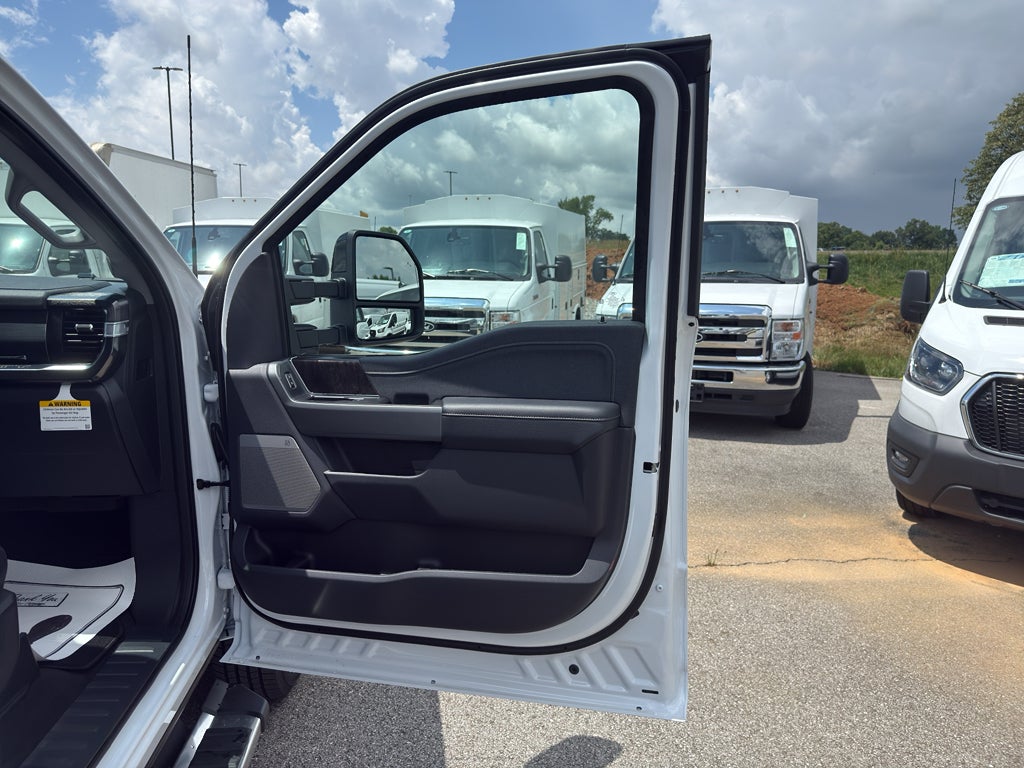 2026 Ford F-350 F-350® Lariat®