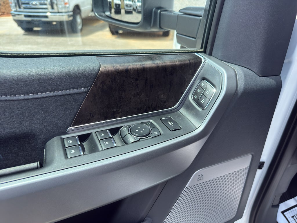 2026 Ford F-350 F-350® Lariat®