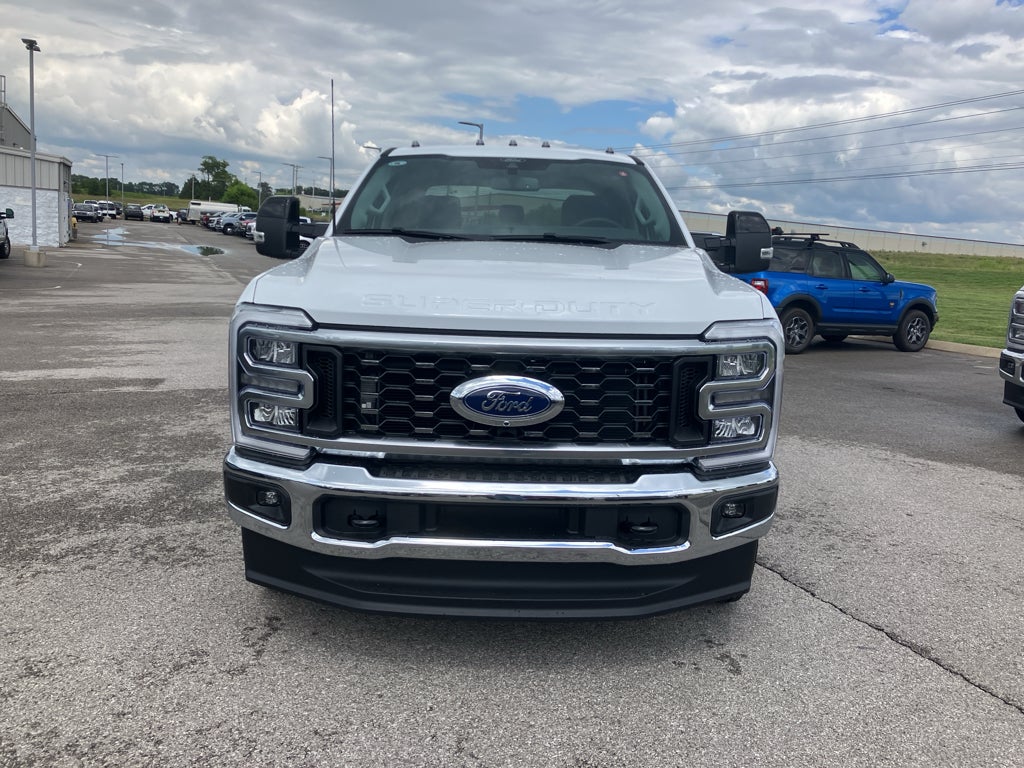 2026 Ford F-350 F-350® Lariat®