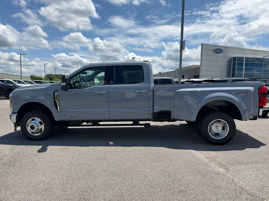2026 Ford F-350 F-350® Lariat®