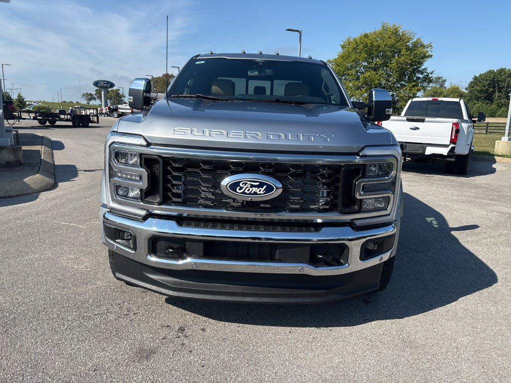 2027 Ford F-450 LARIAT