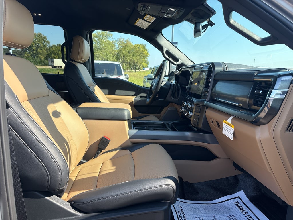 2027 Ford F-450 LARIAT