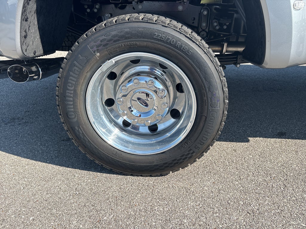 2027 Ford F-450 LARIAT