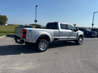 2027 Ford F-450 LARIAT