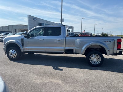 2027 Ford F-450 LARIAT