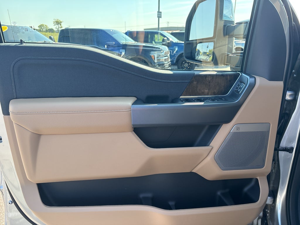 2027 Ford F-450 LARIAT