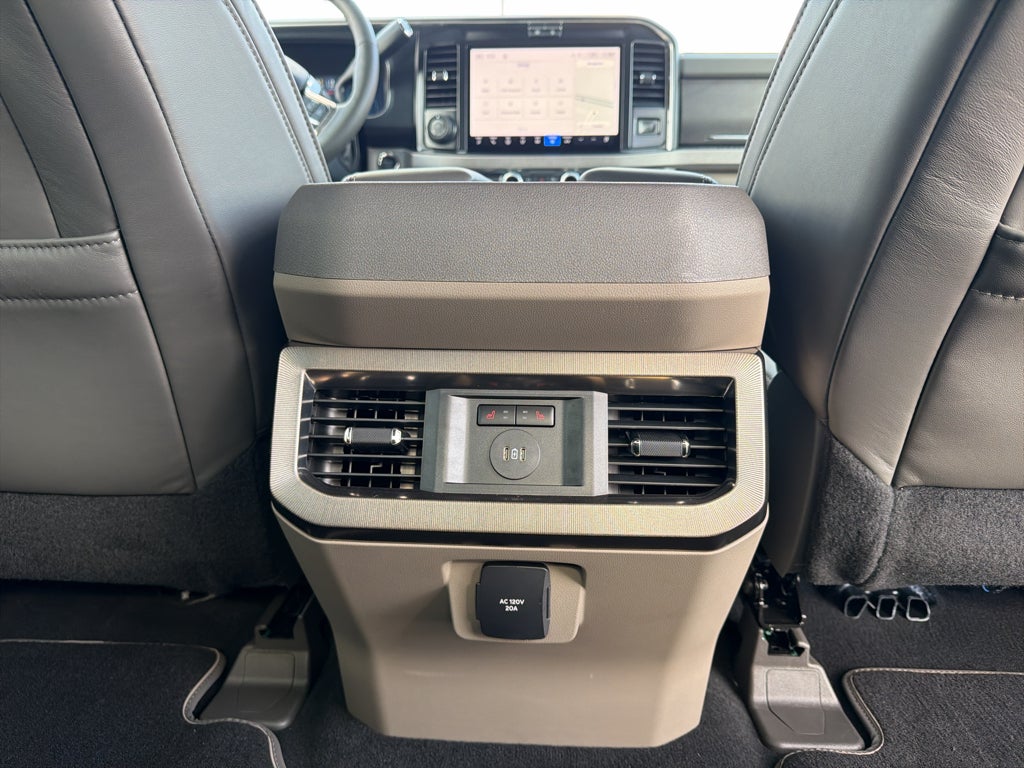 2027 Ford F-450 Platinum