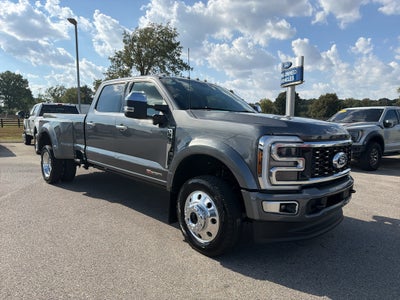 2027 Ford F-450 Platinum