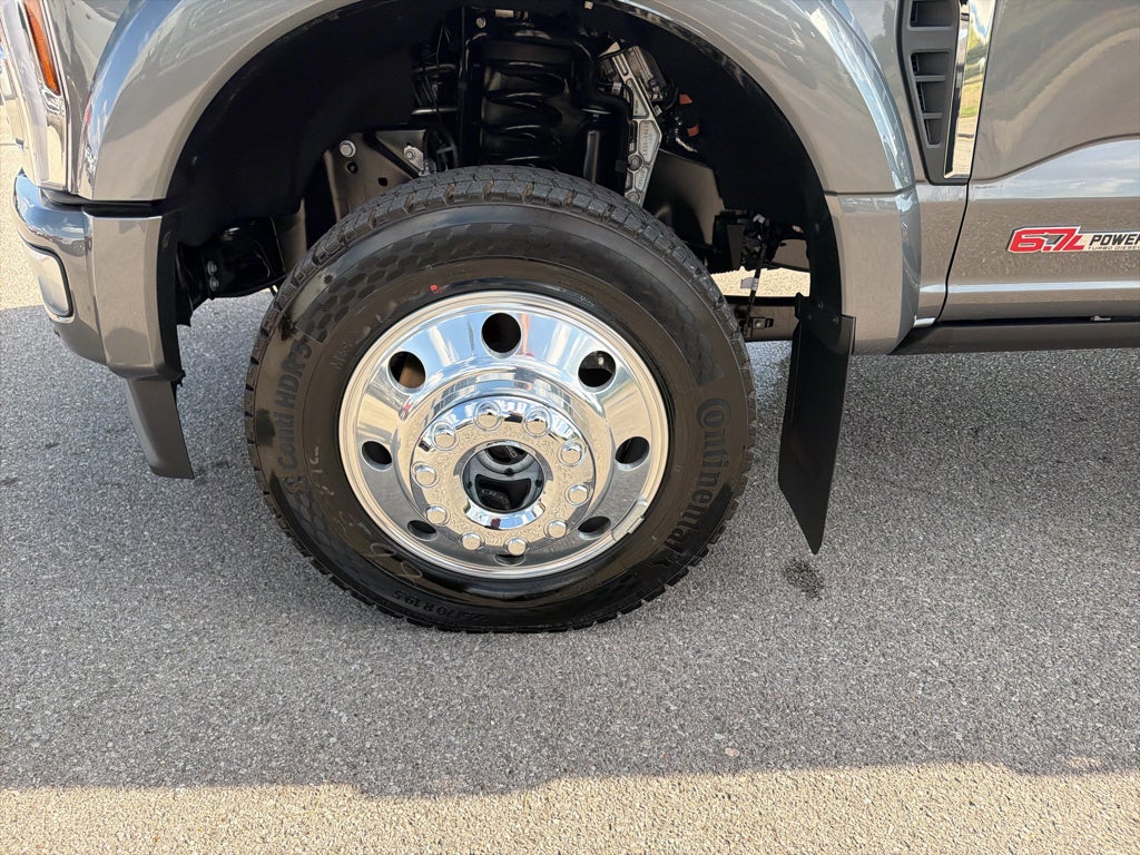 2027 Ford F-450 Platinum