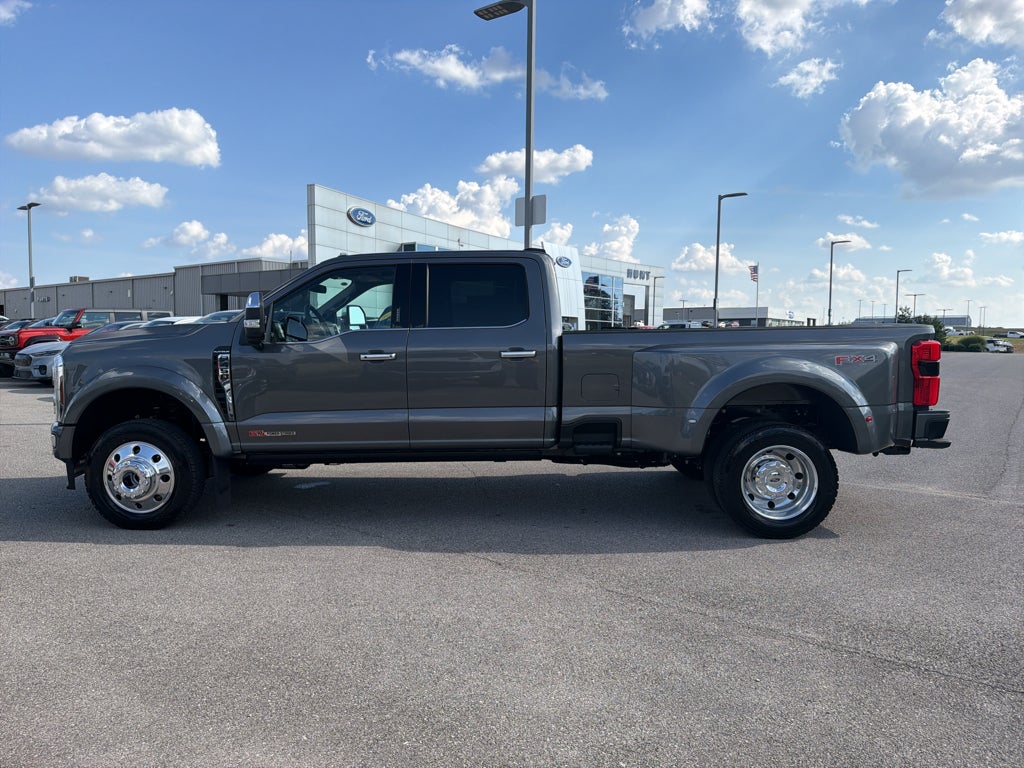 2027 Ford F-450 Platinum