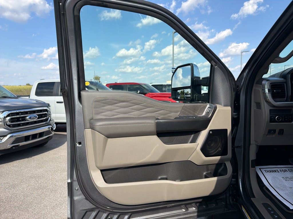 2027 Ford F-450 Platinum