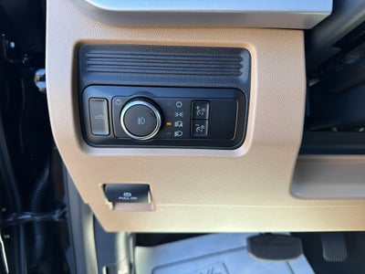 2027 Ford F-450 F-450® XLT