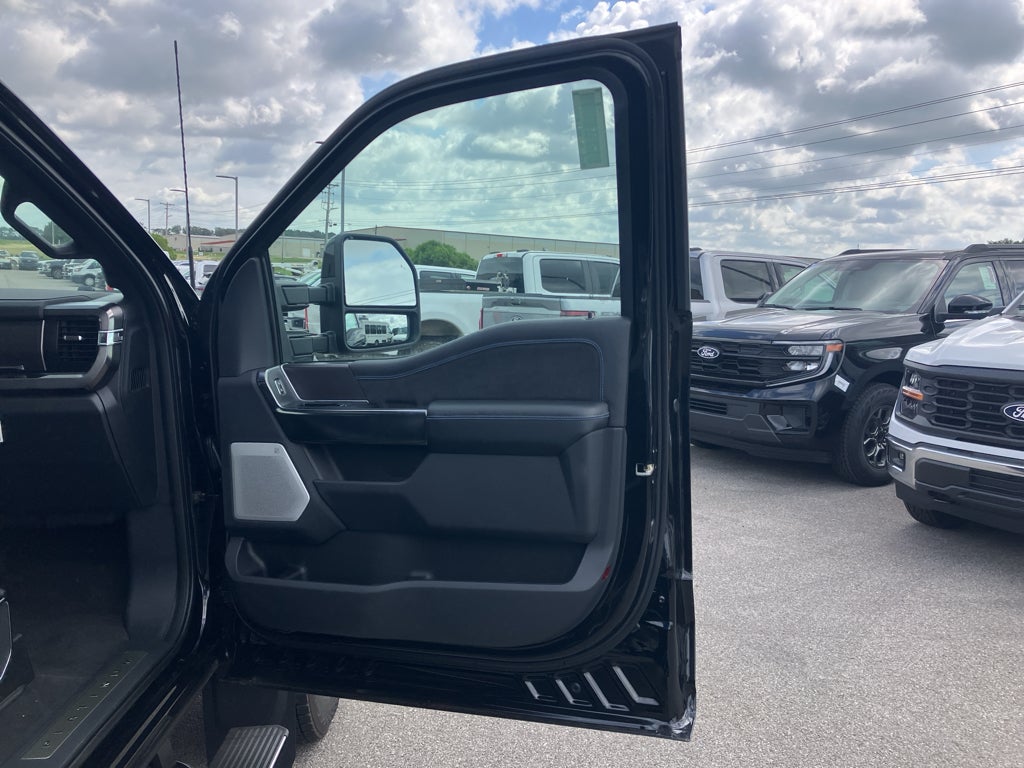 2026 Ford F-450 F-450® Platinum®