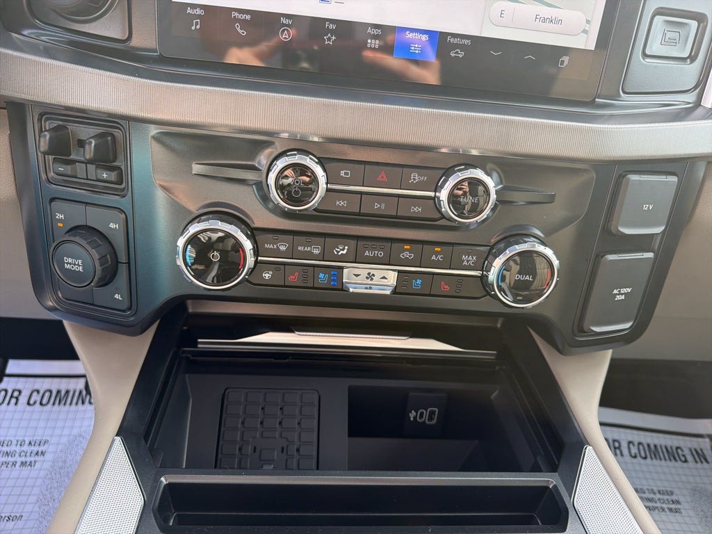2027 Ford F-450 F-450® Platinum®