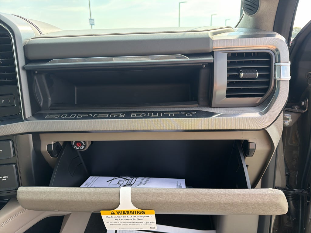 2027 Ford F-450 F-450® Platinum®