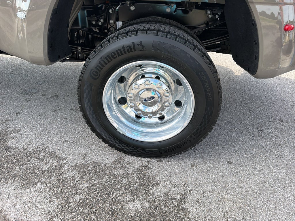 2027 Ford F-450 F-450® Platinum®