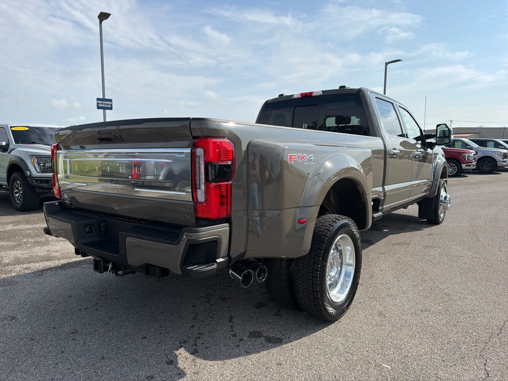 2027 Ford F-450 F-450® Platinum®