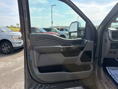 2027 Ford F-450 F-450® Platinum®