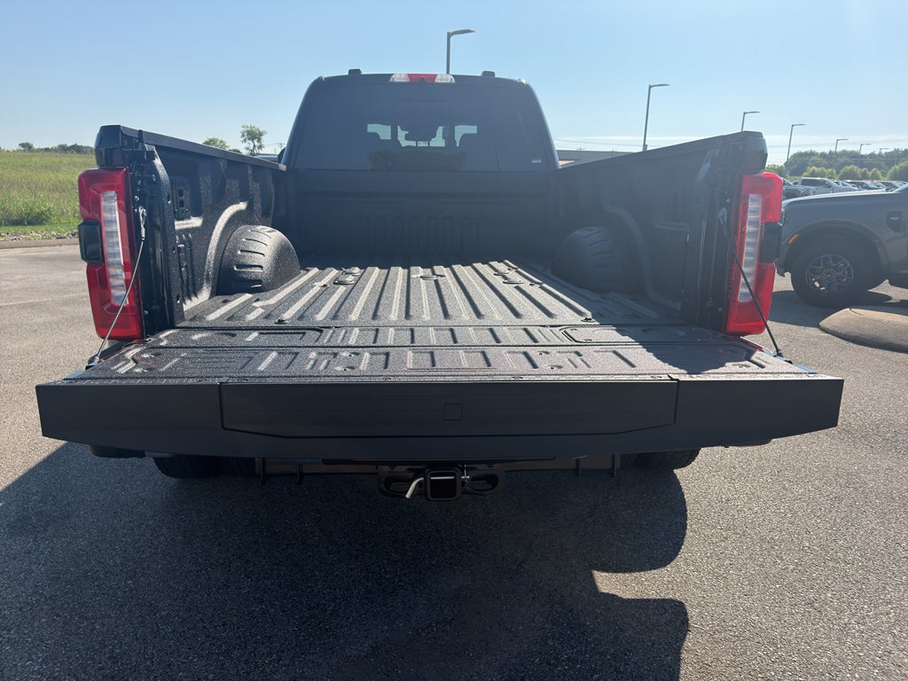 2026 Ford F-450 F-450® Lariat®