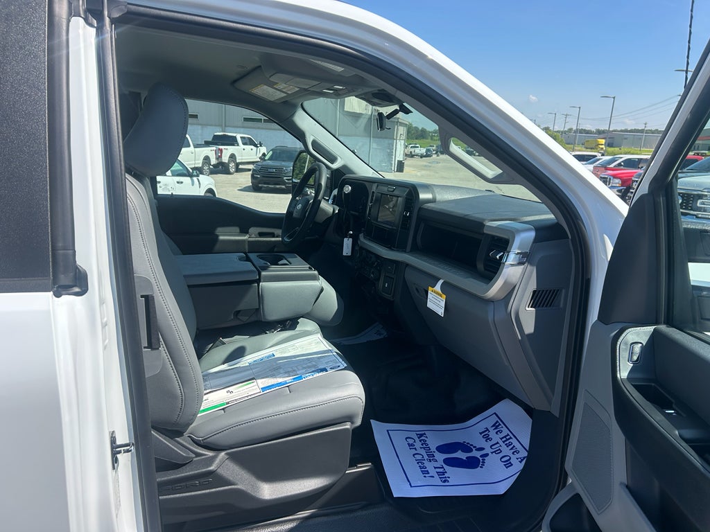 2025 Ford F-350 F-350® XL