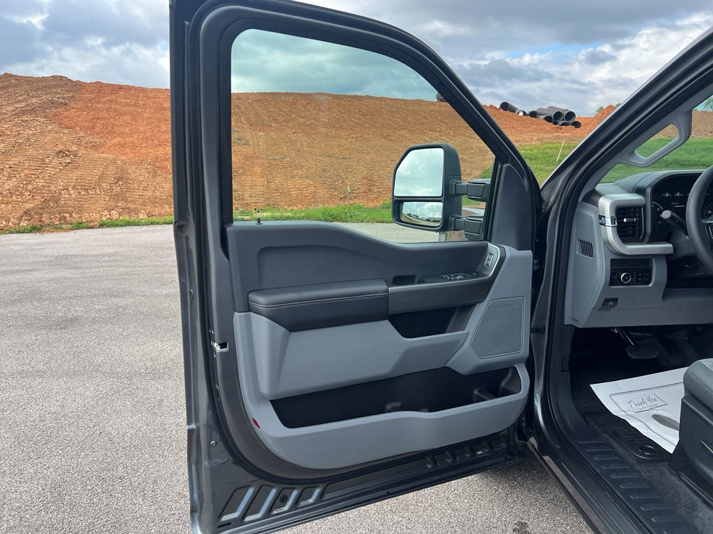 2026 Ford F-350 F-350® XLT