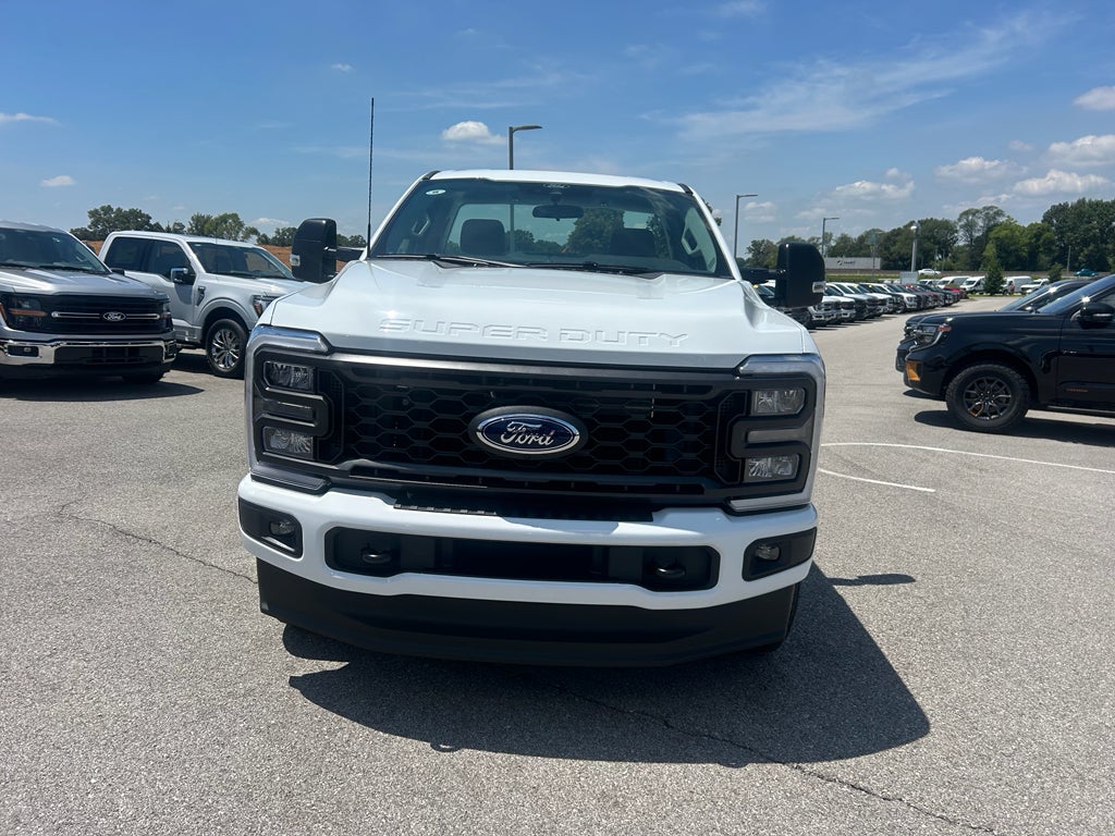 2025 Ford F-350 F-350® XL