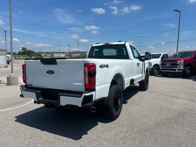 2025 Ford F-350 F-350® XL
